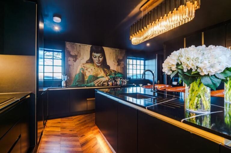 1739466483173 768x511