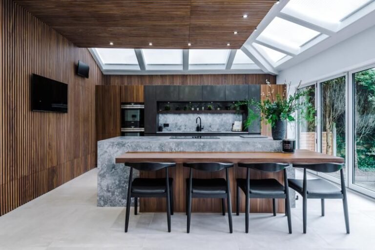 1739466590631 768x511